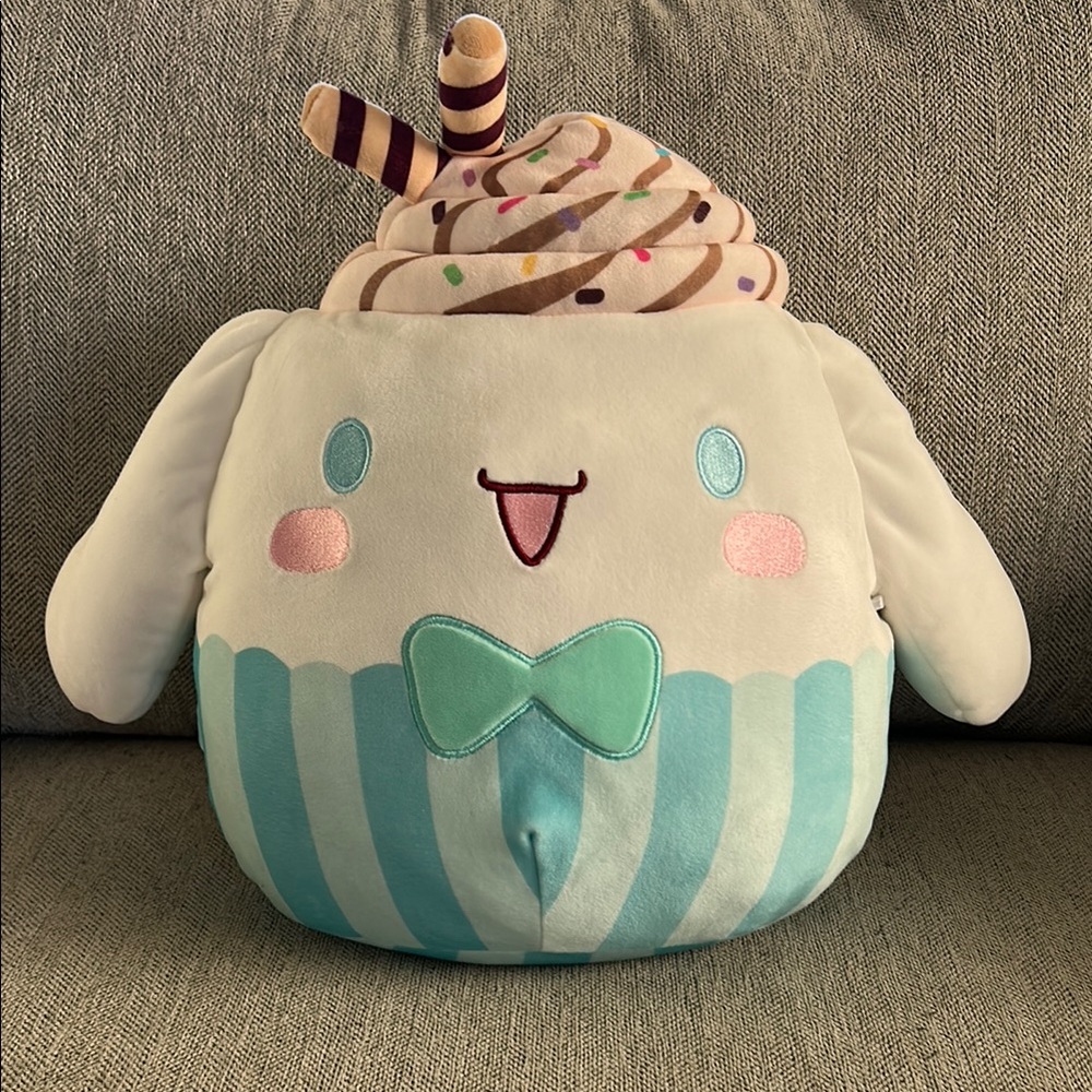 12” Cupcake Bake Shop Sanrio Cinnamoroll Squishmallow
